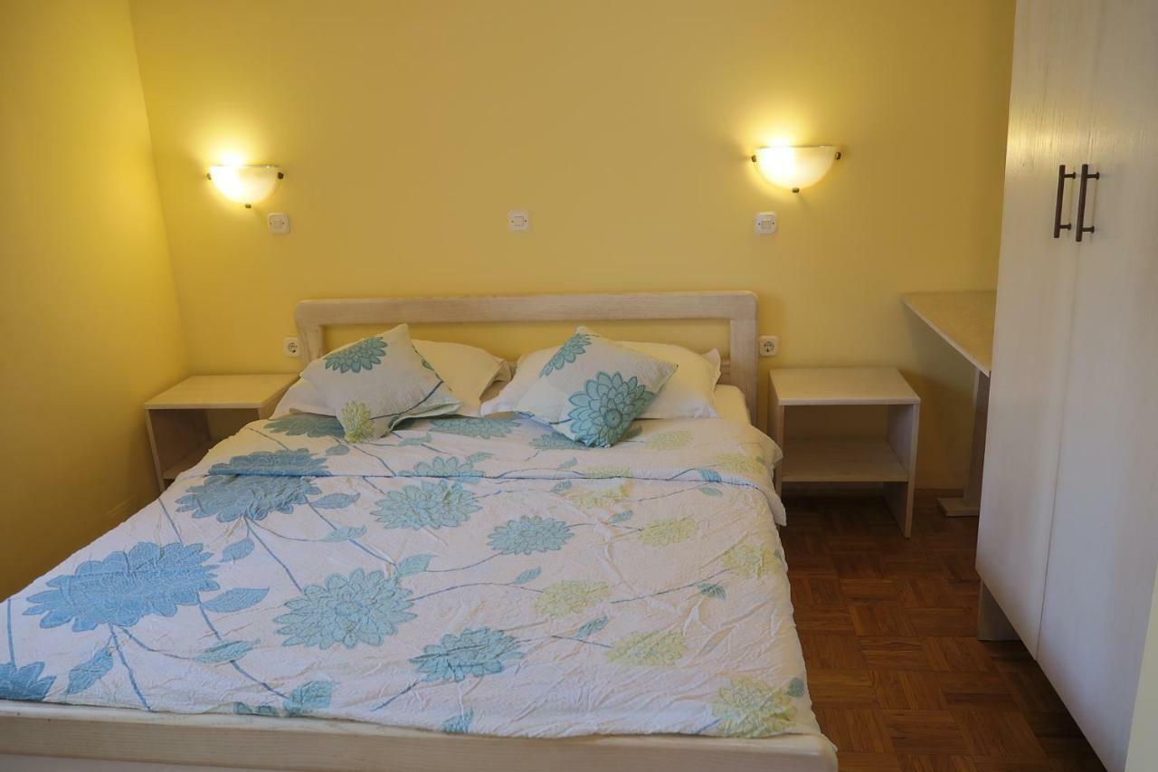 Guest House Ivo Ловран Екстер'єр фото